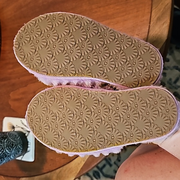 AWESOME UGG FLUFF YEAH WAVY PURPLE - Picture 4 of 7